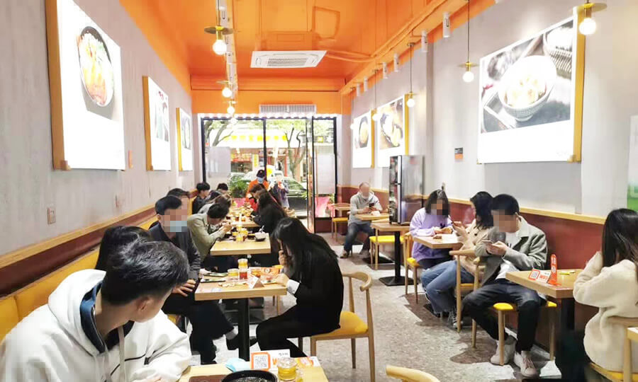 2022年开沙县小吃店赚钱吗?艰苦创业多调查选好店